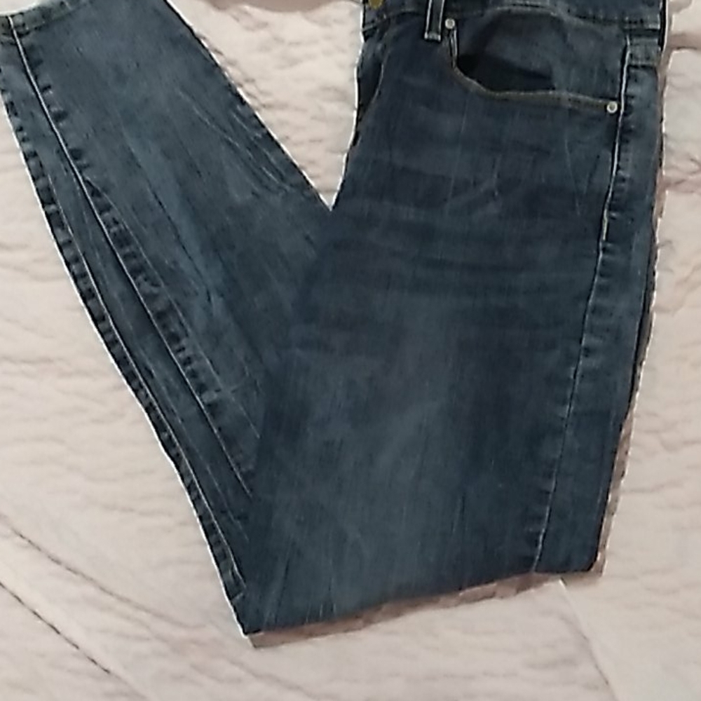 Levi modern skinny jeans